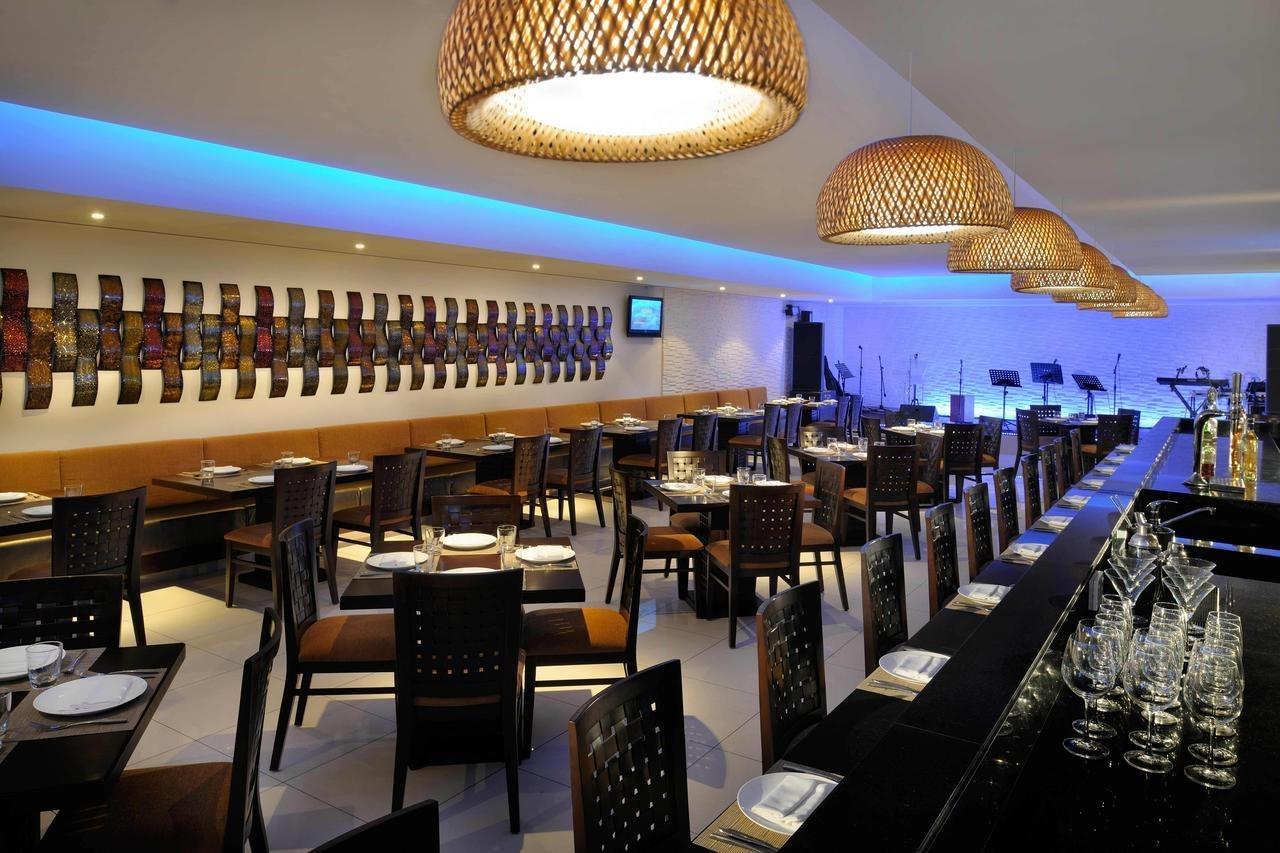 Asiana Hotel דובאי מראה חיצוני תמונה The interior of the restaurant