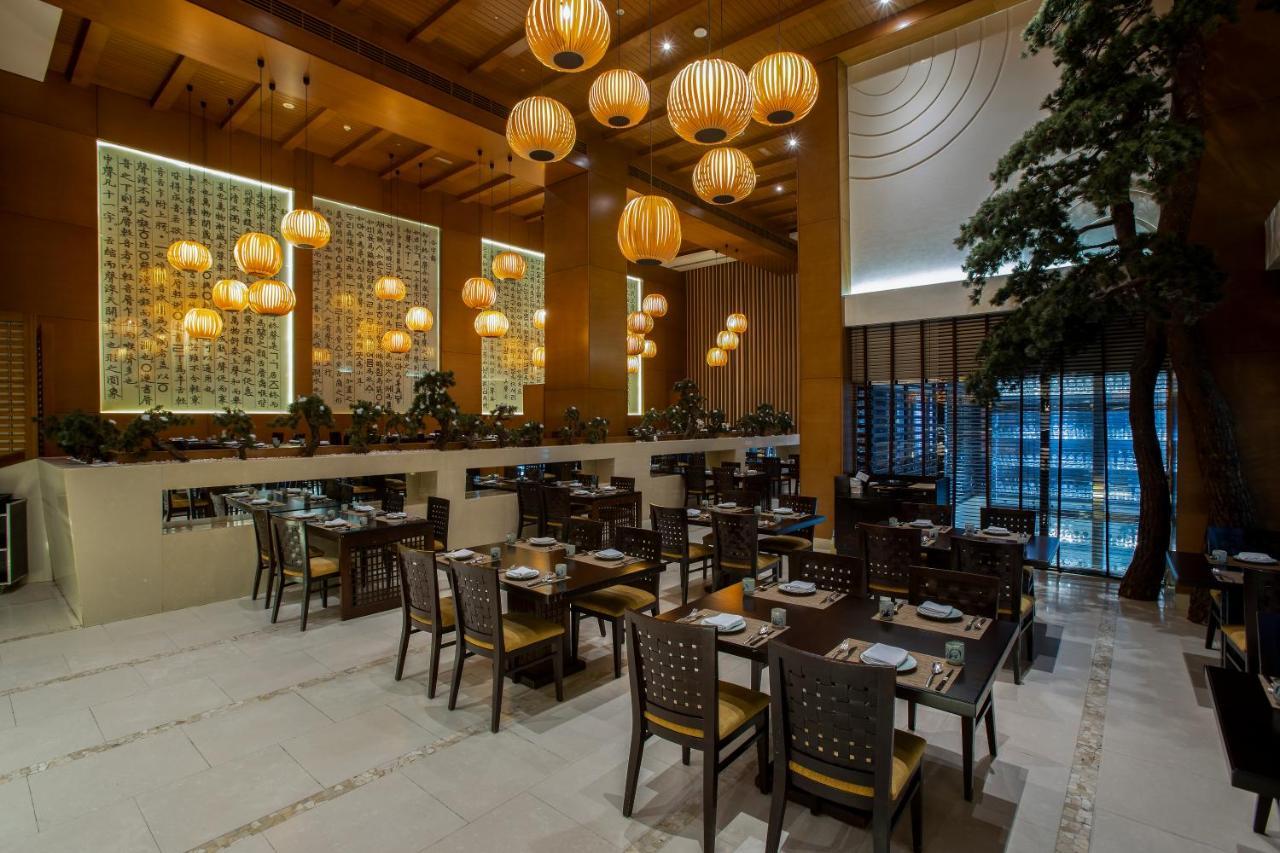 Asiana Hotel דובאי מראה חיצוני תמונה The restaurant