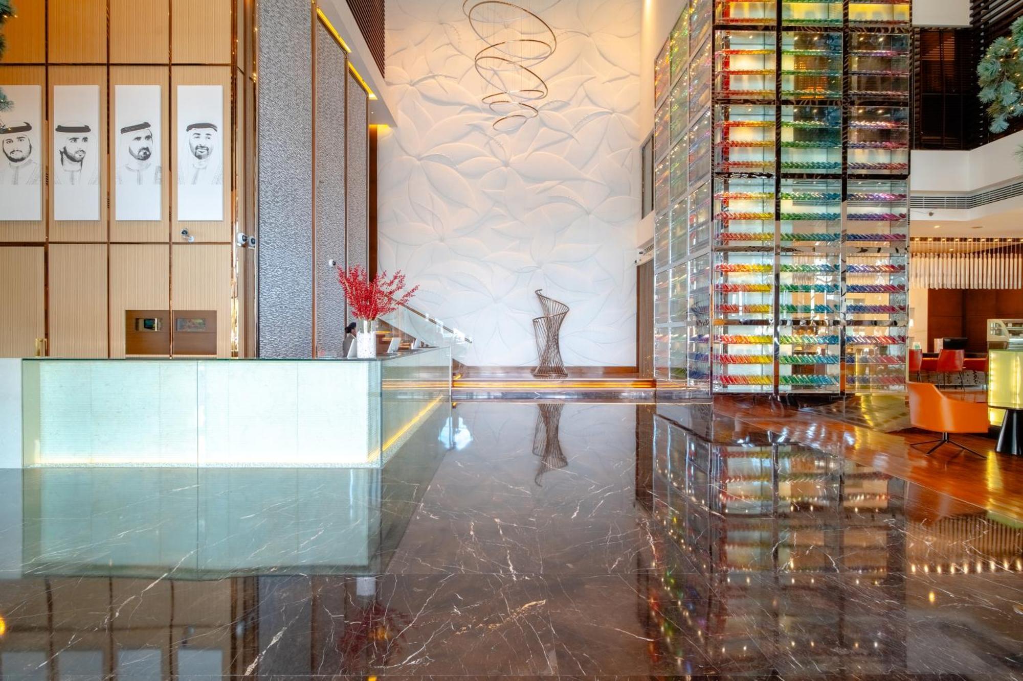 Asiana Hotel דובאי מראה חיצוני תמונה The lobby of the hotel