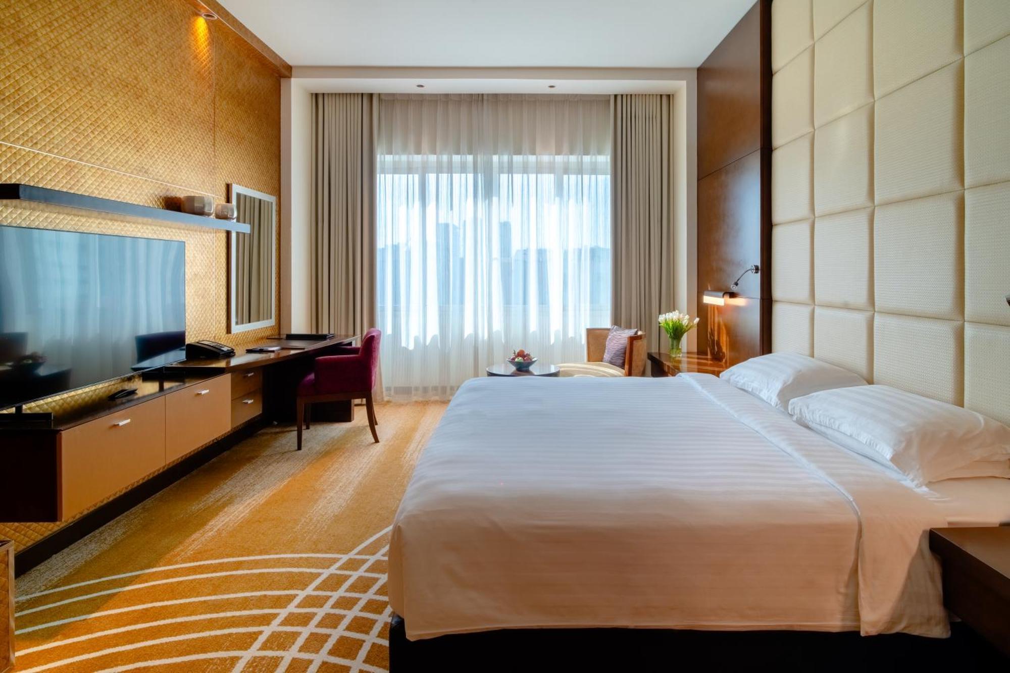 Asiana Hotel דובאי מראה חיצוני תמונה A room at the hotel
