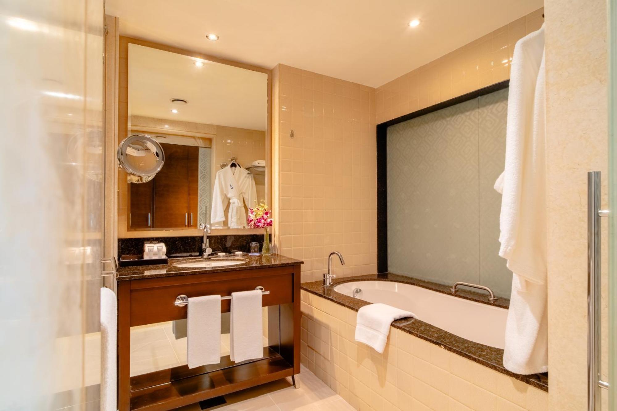 Asiana Hotel דובאי מראה חיצוני תמונה Bathroom