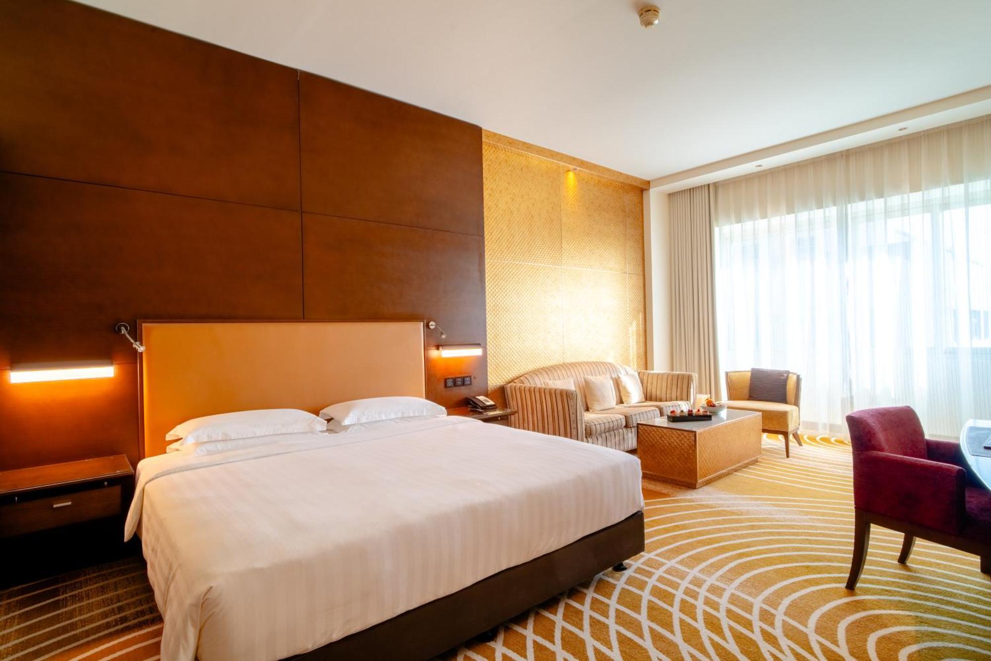 Asiana Hotel דובאי מראה חיצוני תמונה A room at the hotel